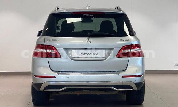 Acheter Occasion Voiture Mercedes‒Benz ML–Class Gris à Borrowdale, Harare Acheter Occasion Voiture Mercedes‒Benz ML–Class Gris à Borrowdale, Harare