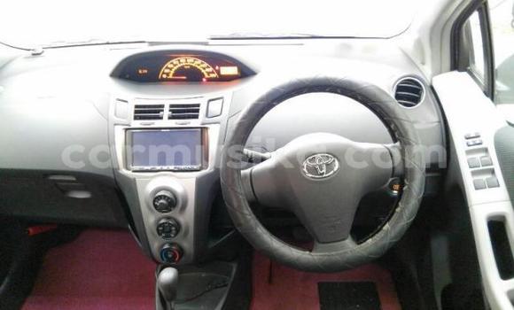 Buy Used Toyota Vitz Red Car in Beitbridge in Matabeleland South Buy Used Toyota Vitz Red Car in Beitbridge in Matabeleland South