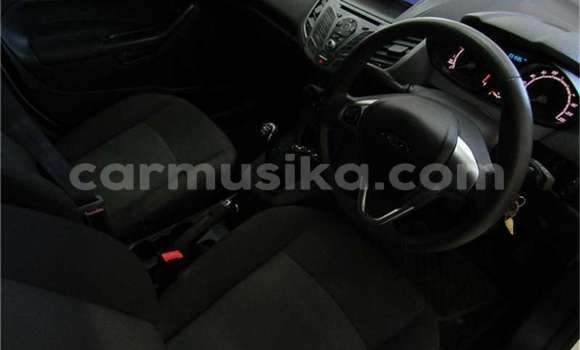 Acheter Occasion Voiture Ford Fiesta Blanc à Beitbridge, Matabeleland South Acheter Occasion Voiture Ford Fiesta Blanc à Beitbridge, Matabeleland South