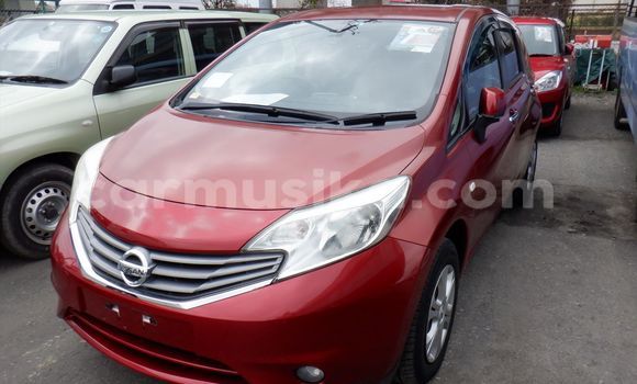Nunua Ilio tumika Nissan Note Nyekundu Gari ndani ya Beitbridge nchini Matabeleland Kusini