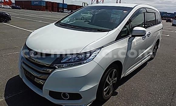 Buy Used Honda Odyssey White Car in Beitbridge in Matabeleland South