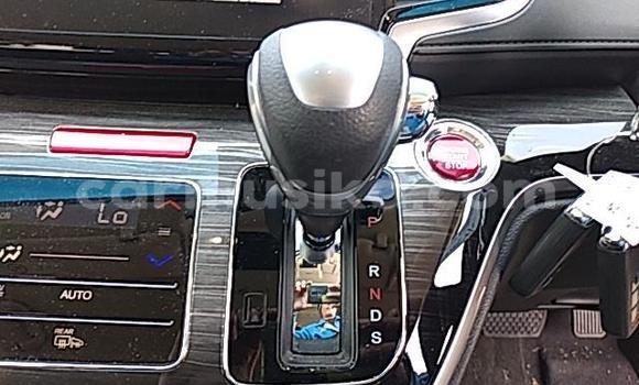 Nunua Ilio tumika Honda Odyssey Nyeupe Gari ndani ya Beitbridge nchini Matabeleland Kusini Nunua Ilio tumika Honda Odyssey Nyeupe Gari ndani ya Beitbridge nchini Matabeleland Kusini