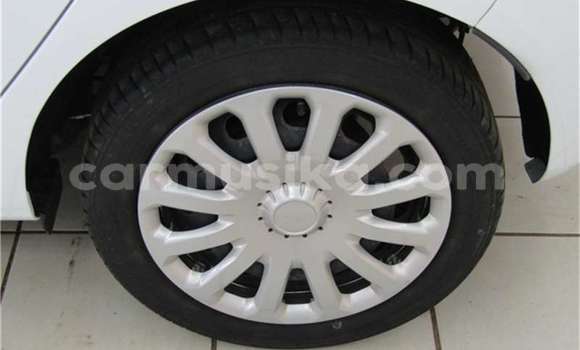 Acheter Occasion Voiture Ford Fiesta Blanc à Beitbridge, Matabeleland South Acheter Occasion Voiture Ford Fiesta Blanc à Beitbridge, Matabeleland South