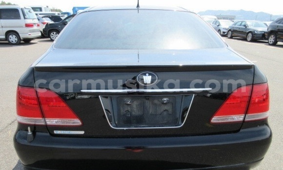 Tenga Tsaru Toyota Crown Nhema Mota in Beitbridge in Matabeleland South Tenga Tsaru Toyota Crown Nhema Mota in Beitbridge in Matabeleland South