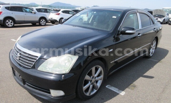 Tenga Tsaru Toyota Crown Nhema Mota in Beitbridge in Matabeleland South Tenga Tsaru Toyota Crown Nhema Mota in Beitbridge in Matabeleland South