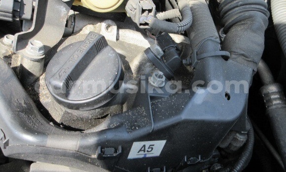 Tenga Tsaru Toyota Crown Nhema Mota in Beitbridge in Matabeleland South Tenga Tsaru Toyota Crown Nhema Mota in Beitbridge in Matabeleland South