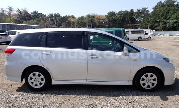 Tenga Tsaru Toyota Wish Sirivha Mota in Beitbridge in Matabeleland South Tenga Tsaru Toyota Wish Sirivha Mota in Beitbridge in Matabeleland South