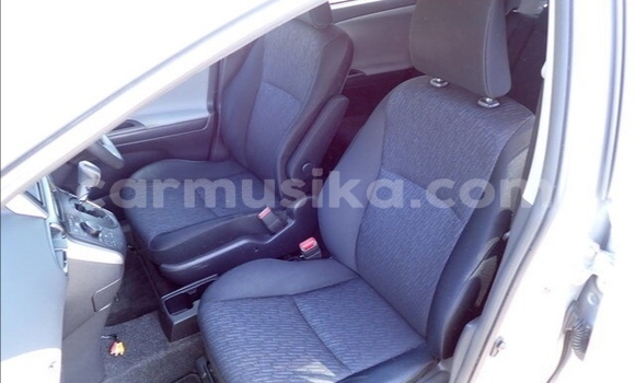 Tenga Tsaru Toyota Wish Sirivha Mota in Beitbridge in Matabeleland South Tenga Tsaru Toyota Wish Sirivha Mota in Beitbridge in Matabeleland South