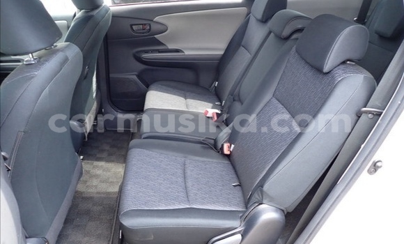 Tenga Tsaru Toyota Wish Sirivha Mota in Beitbridge in Matabeleland South Tenga Tsaru Toyota Wish Sirivha Mota in Beitbridge in Matabeleland South