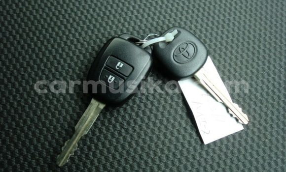 Buy Used Toyota Hiace White Car in Beitbridge in Matabeleland South Buy Used Toyota Hiace White Car in Beitbridge in Matabeleland South