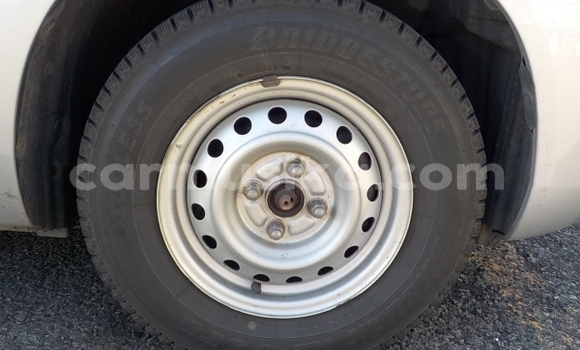 Buy Used Toyota Probox Silver Car in Beitbridge in Matabeleland South Buy Used Toyota Probox Silver Car in Beitbridge in Matabeleland South