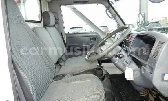 Buy Used Toyota Dyna White Truck in Beitbridge in Matabeleland South Buy Used Toyota Dyna White Truck in Beitbridge in Matabeleland South