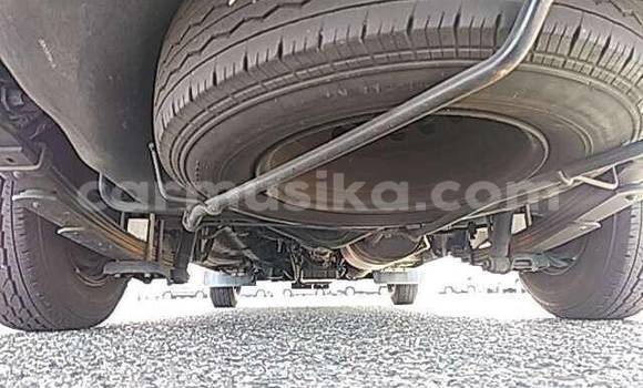 Buy Used Toyota Hiace White Car in Beitbridge in Matabeleland South Buy Used Toyota Hiace White Car in Beitbridge in Matabeleland South