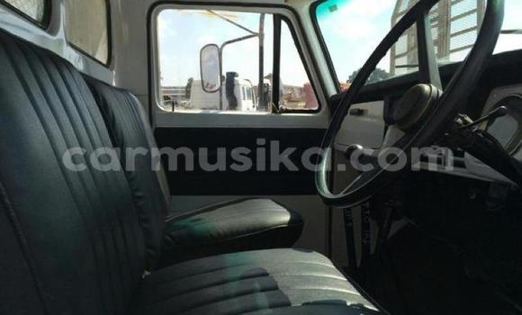 Buy Used Nissan UD White Truck in Beitbridge in Matabeleland South Buy Used Nissan UD White Truck in Beitbridge in Matabeleland South