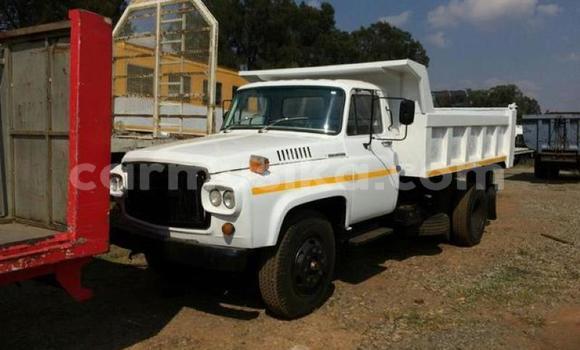 Buy Used Nissan UD White Truck in Beitbridge in Matabeleland South Buy Used Nissan UD White Truck in Beitbridge in Matabeleland South