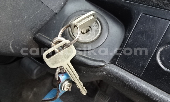 Buy Used Toyota Hiace Green Car in Beitbridge in Matabeleland South Buy Used Toyota Hiace Green Car in Beitbridge in Matabeleland South