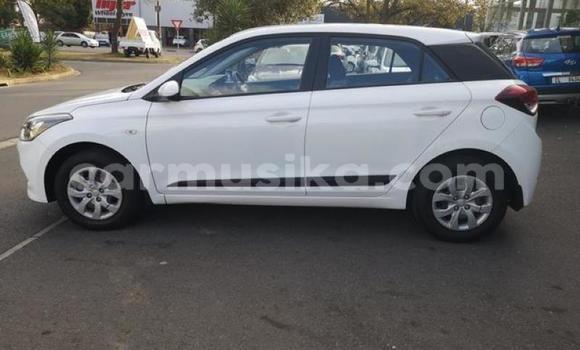 Tenga Tsaru Hyundai i20 Chena Mota in Beitbridge in Matabeleland South Tenga Tsaru Hyundai i20 Chena Mota in Beitbridge in Matabeleland South