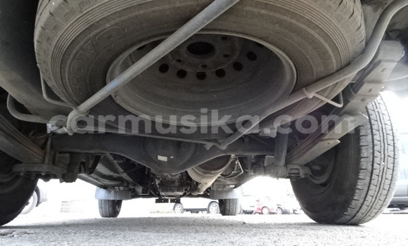 Buy Used Toyota Hiace Green Car in Beitbridge in Matabeleland South Buy Used Toyota Hiace Green Car in Beitbridge in Matabeleland South