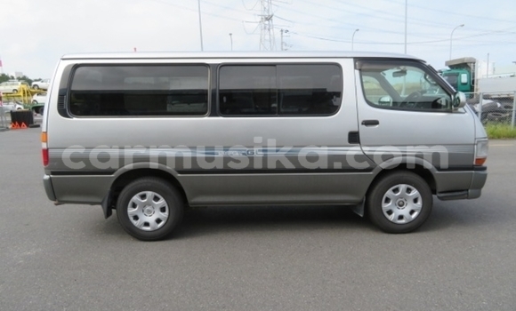 Acheter Occasion Voiture Toyota Hiace Autre à Beitbridge, Matabeleland South Acheter Occasion Voiture Toyota Hiace Autre à Beitbridge, Matabeleland South