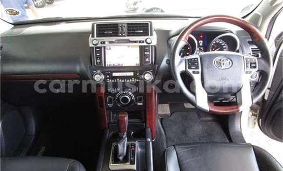 Acheter Occasion Voiture Toyota Land Cruiser Prado Blanc à Bulawayo, Bulawayo Acheter Occasion Voiture Toyota Land Cruiser Prado Blanc à Bulawayo, Bulawayo