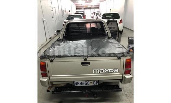 Acheter Occasion Voiture Mazda 1300 Autre à Beitbridge, Matabeleland South Acheter Occasion Voiture Mazda 1300 Autre à Beitbridge, Matabeleland South