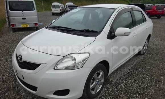 Acheter Occasion Voiture Toyota Belta Blanc à Beitbridge, Matabeleland South Acheter Occasion Voiture Toyota Belta Blanc à Beitbridge, Matabeleland South