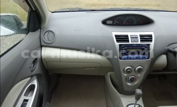 Acheter Occasion Voiture Toyota Belta Blanc à Beitbridge, Matabeleland South Acheter Occasion Voiture Toyota Belta Blanc à Beitbridge, Matabeleland South