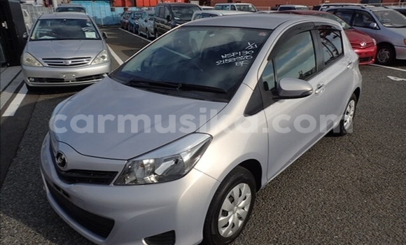 Buy Used Toyota Vitz Silver Car in Beitbridge in Matabeleland South Buy Used Toyota Vitz Silver Car in Beitbridge in Matabeleland South