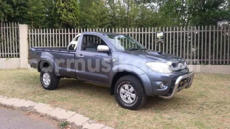 Big with watermark toyota hilux matabeleland south beitbridge 29355