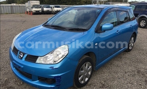 Buy Used Nissan Wingroad Blue Car in Beitbridge in Matabeleland South
