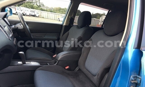 Acheter Occasion Voiture Nissan Wingroad Bleu à Beitbridge, Matabeleland South Acheter Occasion Voiture Nissan Wingroad Bleu à Beitbridge, Matabeleland South