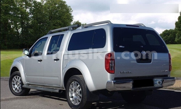 Acheter Occasion Voiture Nissan Navara Gris à Beitbridge, Matabeleland South Acheter Occasion Voiture Nissan Navara Gris à Beitbridge, Matabeleland South