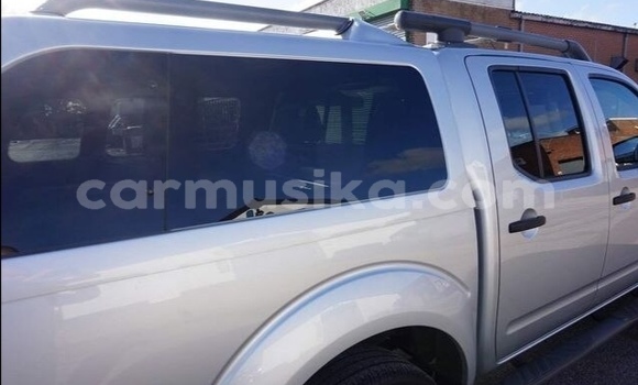 Acheter Occasion Voiture Nissan Navara Gris à Beitbridge, Matabeleland South Acheter Occasion Voiture Nissan Navara Gris à Beitbridge, Matabeleland South