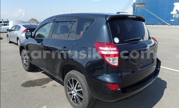 Acheter Occasion Voiture Toyota RAV4 Noir à Beitbridge, Matabeleland South Acheter Occasion Voiture Toyota RAV4 Noir à Beitbridge, Matabeleland South