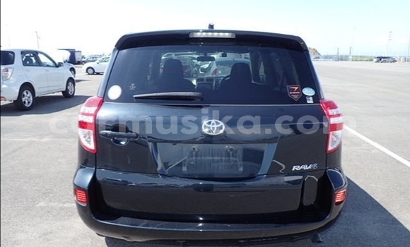 Acheter Occasion Voiture Toyota RAV4 Noir à Beitbridge, Matabeleland South Acheter Occasion Voiture Toyota RAV4 Noir à Beitbridge, Matabeleland South