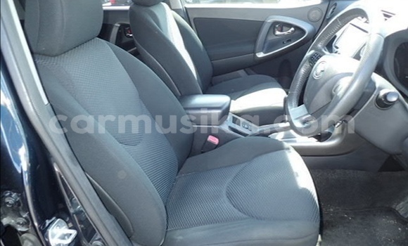 Acheter Occasion Voiture Toyota RAV4 Noir à Beitbridge, Matabeleland South Acheter Occasion Voiture Toyota RAV4 Noir à Beitbridge, Matabeleland South