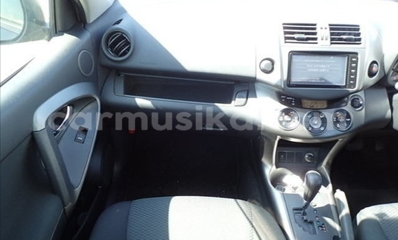 Acheter Occasion Voiture Toyota RAV4 Noir à Beitbridge, Matabeleland South Acheter Occasion Voiture Toyota RAV4 Noir à Beitbridge, Matabeleland South