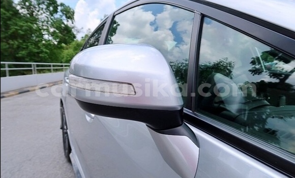 Nunua Ilio tumika Honda Civic Fedha Gari ndani ya Beitbridge nchini Matabeleland Kusini Nunua Ilio tumika Honda Civic Fedha Gari ndani ya Beitbridge nchini Matabeleland Kusini