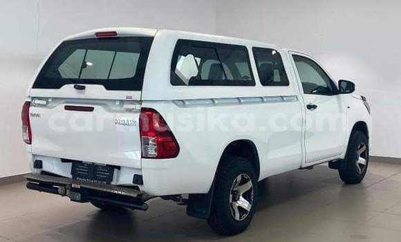 Acheter Occasion Voiture Toyota Hilux Blanc à Beitbridge, Matabeleland South Acheter Occasion Voiture Toyota Hilux Blanc à Beitbridge, Matabeleland South
