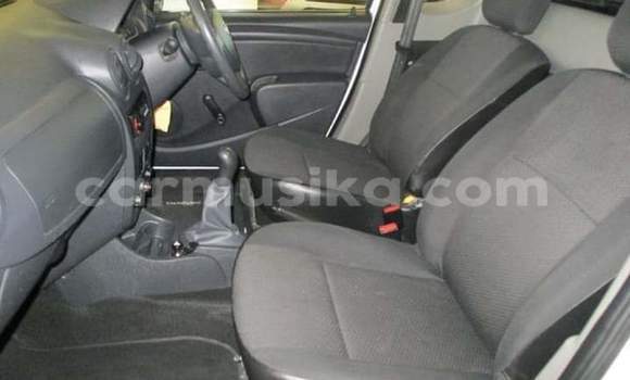 Acheter Occasion Voiture Nissan NP 300 Blanc à Beitbridge, Matabeleland South Acheter Occasion Voiture Nissan NP 300 Blanc à Beitbridge, Matabeleland South