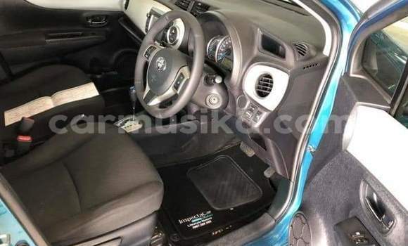 Acheter Occasion Voiture Toyota Vitz Bleu à Beitbridge, Matabeleland South Acheter Occasion Voiture Toyota Vitz Bleu à Beitbridge, Matabeleland South