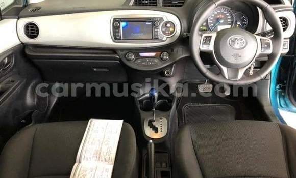 Acheter Occasion Voiture Toyota Vitz Bleu à Beitbridge, Matabeleland South Acheter Occasion Voiture Toyota Vitz Bleu à Beitbridge, Matabeleland South