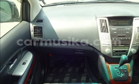 Acheter Occasion Voiture Toyota Harrier Noir à Beitbridge, Matabeleland South Acheter Occasion Voiture Toyota Harrier Noir à Beitbridge, Matabeleland South