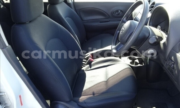 Nunua Ilio tumika Nissan March Nyeupe Gari ndani ya Beitbridge nchini Matabeleland Kusini Nunua Ilio tumika Nissan March Nyeupe Gari ndani ya Beitbridge nchini Matabeleland Kusini