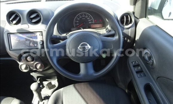 Nunua Ilio tumika Nissan March Nyeupe Gari ndani ya Beitbridge nchini Matabeleland Kusini Nunua Ilio tumika Nissan March Nyeupe Gari ndani ya Beitbridge nchini Matabeleland Kusini