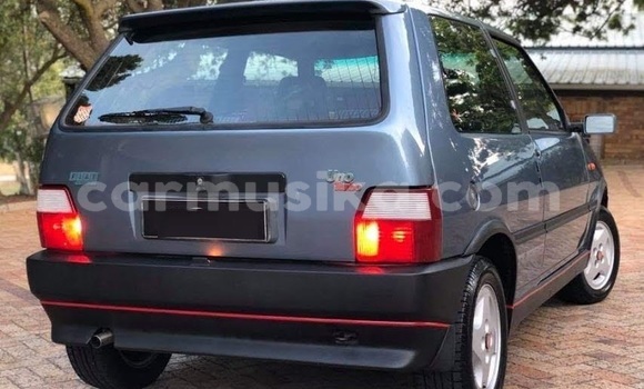 Acheter Occasion Voiture Fiat Uno Bleu à Beitbridge, Matabeleland South Acheter Occasion Voiture Fiat Uno Bleu à Beitbridge, Matabeleland South