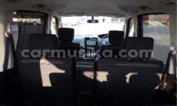 Tenga Tsaru Nissan Serena Nhema Mota in Beitbridge in Matabeleland South Tenga Tsaru Nissan Serena Nhema Mota in Beitbridge in Matabeleland South