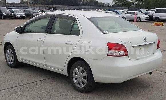 Acheter Occasion Voiture Toyota Belta Blanc à Beitbridge, Matabeleland South Acheter Occasion Voiture Toyota Belta Blanc à Beitbridge, Matabeleland South