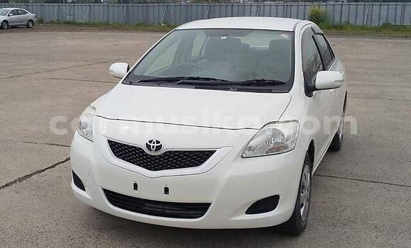 Acheter Occasion Voiture Toyota Belta Blanc à Beitbridge, Matabeleland South Acheter Occasion Voiture Toyota Belta Blanc à Beitbridge, Matabeleland South