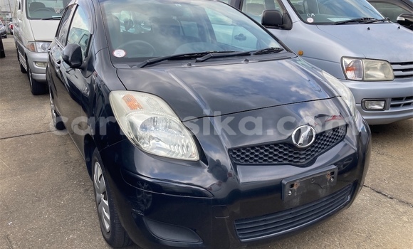 Nunua Ilio tumika Toyota Vitz Nyeusi Gari ndani ya Beitbridge nchini Matabeleland Kusini